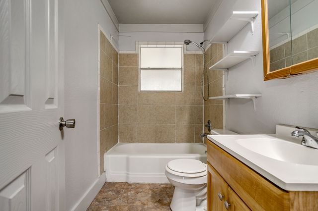 109 NE Cindy Lane, Burleson, TX 76028