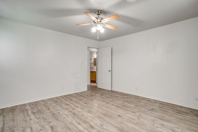 109 NE Cindy Lane, Burleson, TX 76028