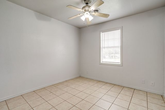 109 NE Cindy Lane, Burleson, TX 76028