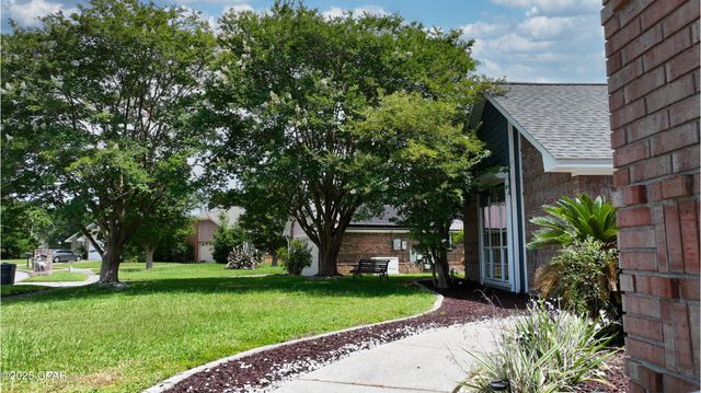 815 Plantation Way, Panama City, FL 32404