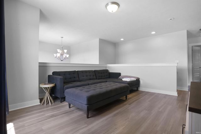 818 Tawny Drive, Evansville, IN 47712