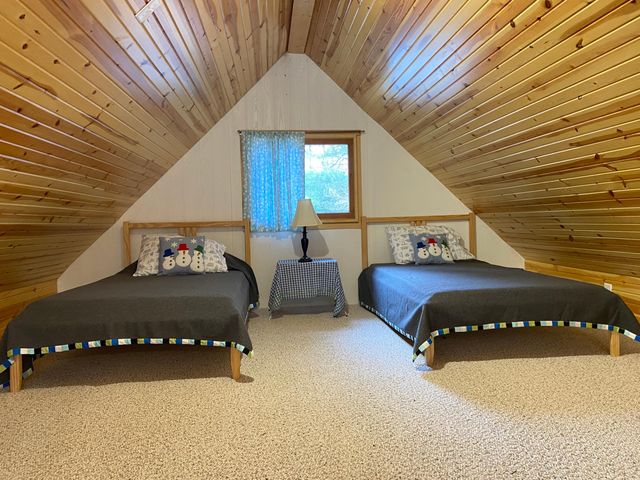 6111 W Longbridge Road, Pentwater, MI 49449