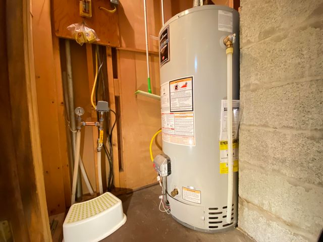 6111 W Longbridge Road, Pentwater, MI 49449