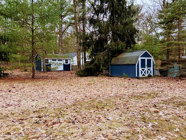 6111 W Longbridge Road, Pentwater, MI 49449