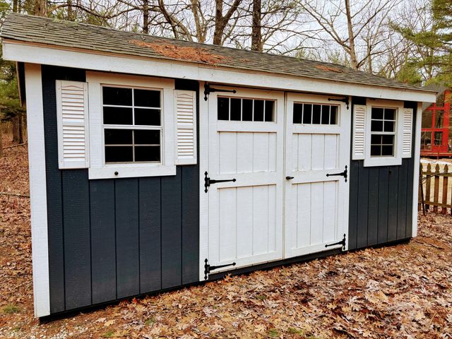 6111 W Longbridge Road, Pentwater, MI 49449