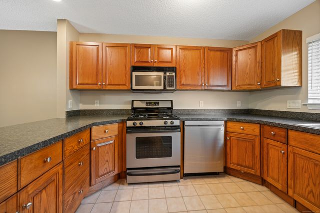 3409 Whitney Avenue APT 9, Hamden, CT 06518