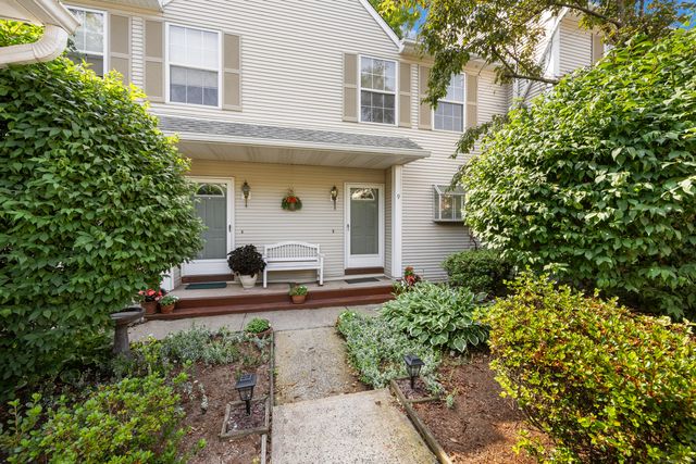 3409 Whitney Avenue APT 9, Hamden, CT 06518