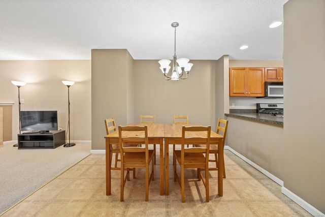 3409 Whitney Avenue APT 9, Hamden, CT 06518