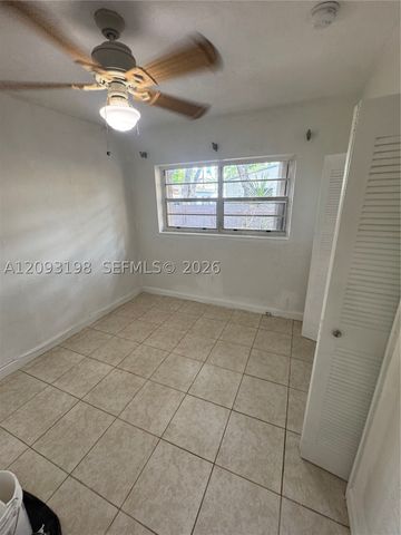 1020 SW 5th St 4, Miami, FL 33130