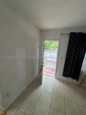 1020 SW 5th St 4, Miami, FL 33130