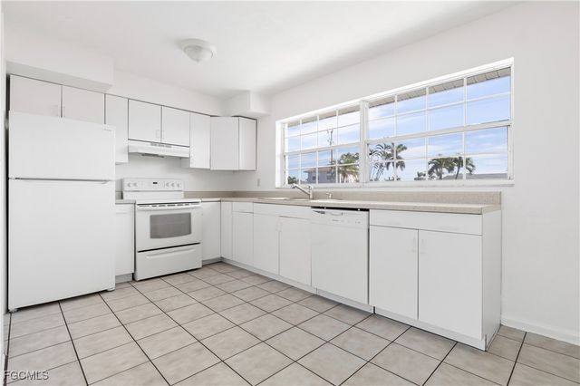 3102 SE 18th AVE, Cape Coral, FL 33904