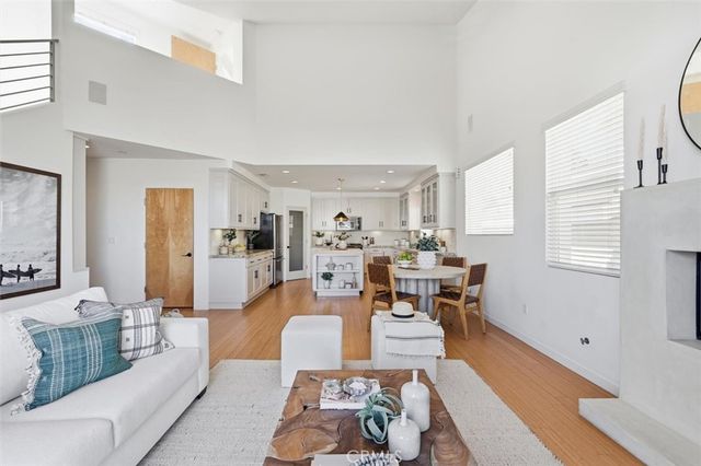1836 Rockefeller Lane, Redondo Beach, CA 90278