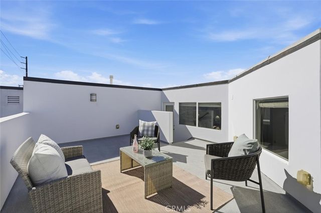 1836 Rockefeller Lane, Redondo Beach, CA 90278