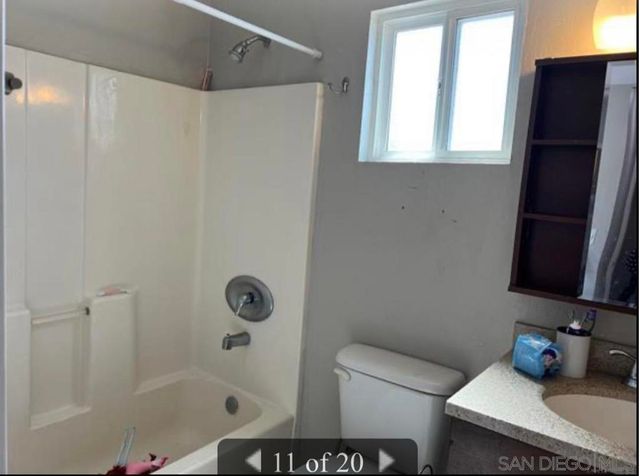 574 10th St, Imperial Beach, CA 91932