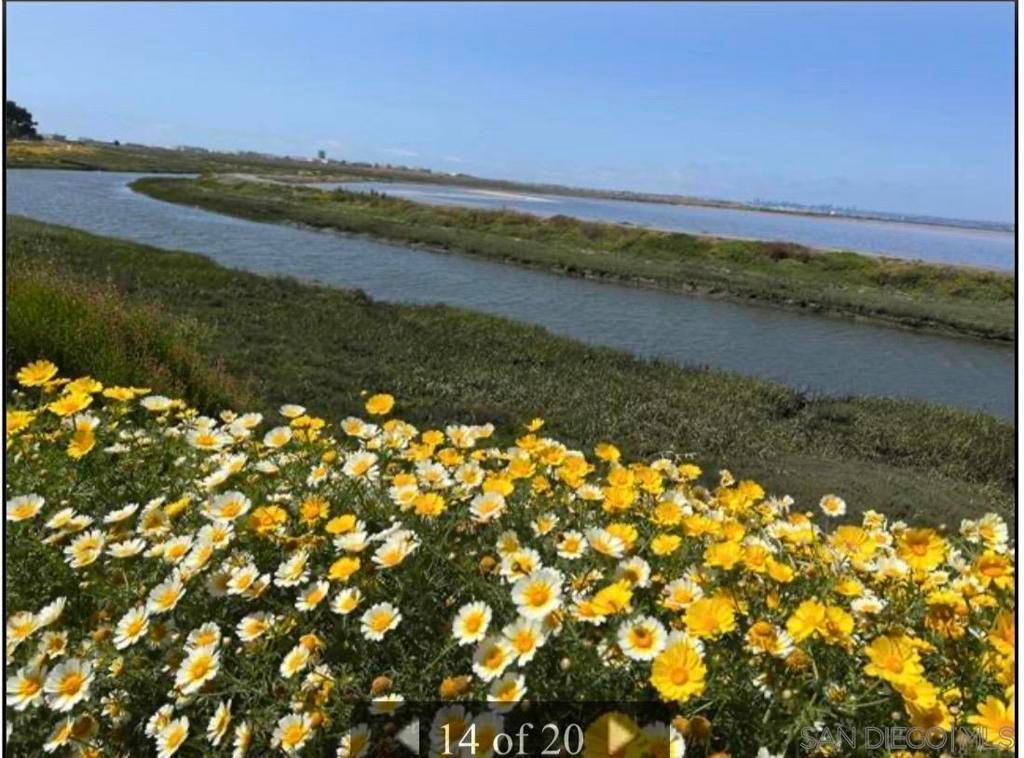 574 10th St, Imperial Beach, CA 91932