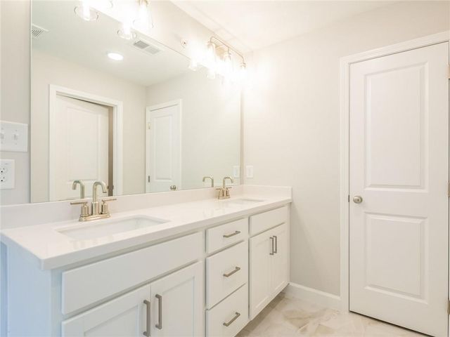 546 Feldspar Way, Lawrenceville, GA 30043