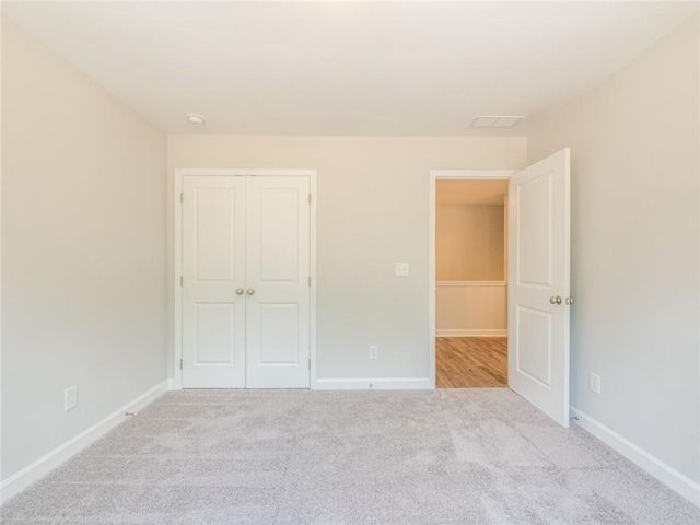 546 Feldspar Way, Lawrenceville, GA 30043