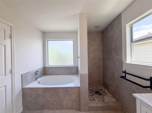 2711 Skyview Trace Court, Houston, TX 77047