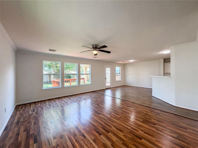 2711 Skyview Trace Court, Houston, TX 77047