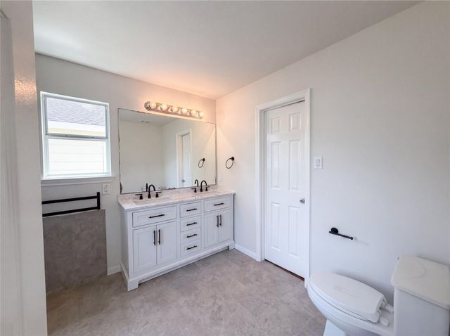 2711 Skyview Trace Court, Houston, TX 77047
