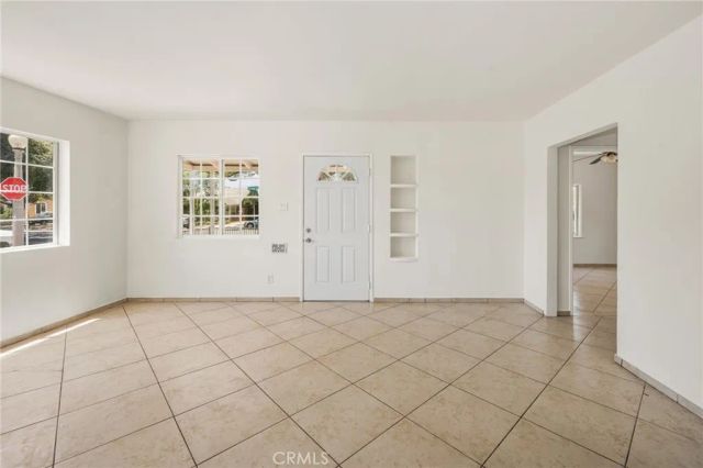 821 S Orange, Santa Ana, CA 92701