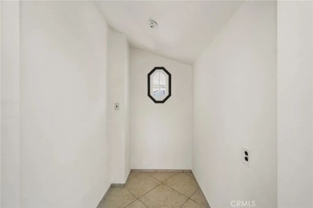 821 S Orange, Santa Ana, CA 92701