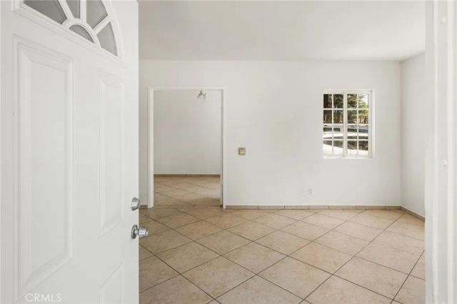 821 S Orange, Santa Ana, CA 92701
