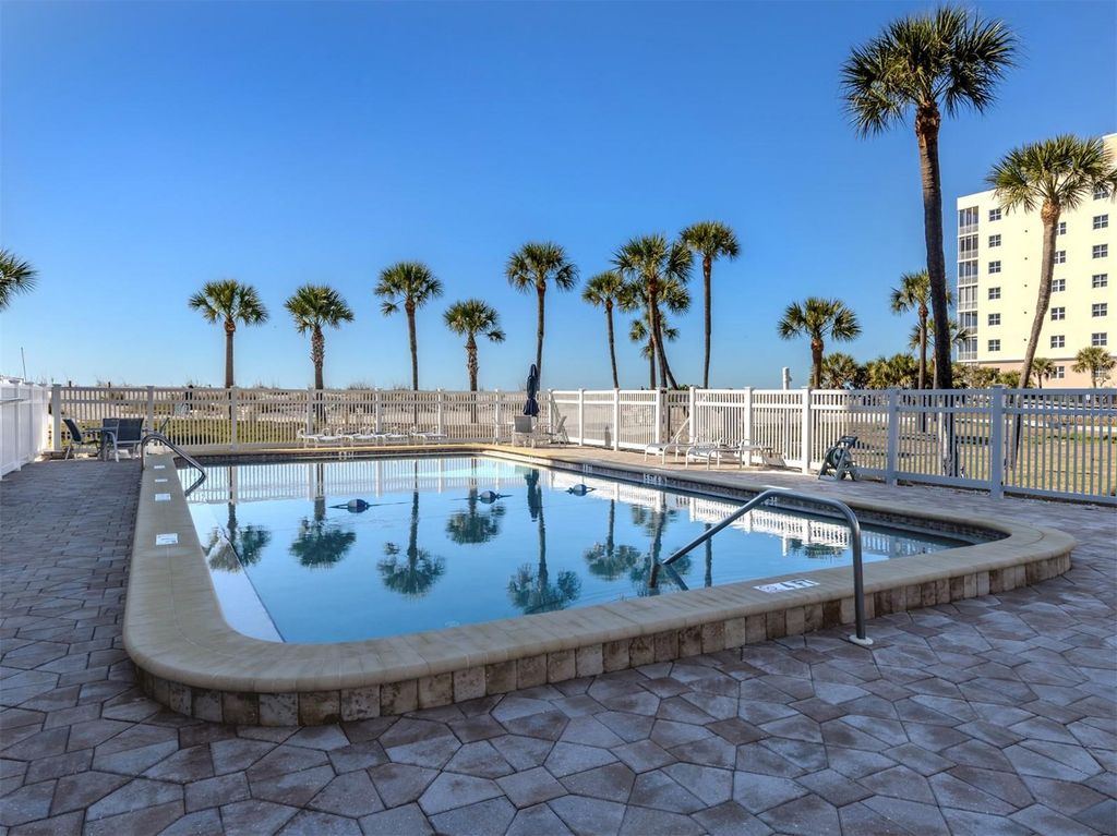 Image 30 of property listing at 500 THE ESPLANADE N 102, Venice, FL 34285