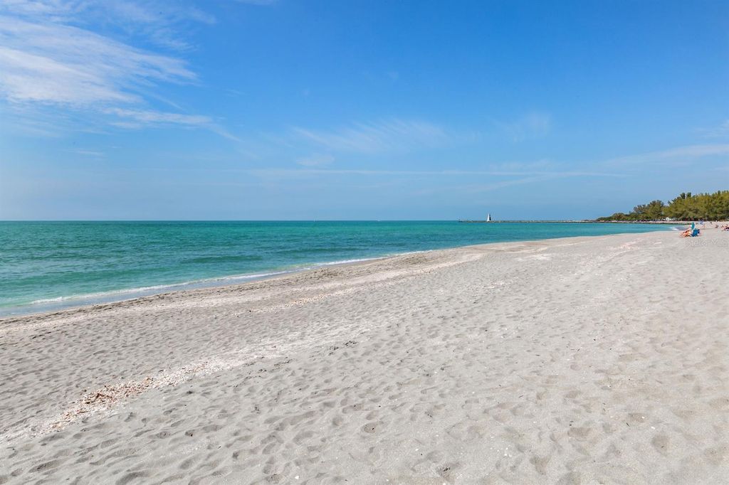 Image 35 of property listing at 500 THE ESPLANADE N 102, Venice, FL 34285