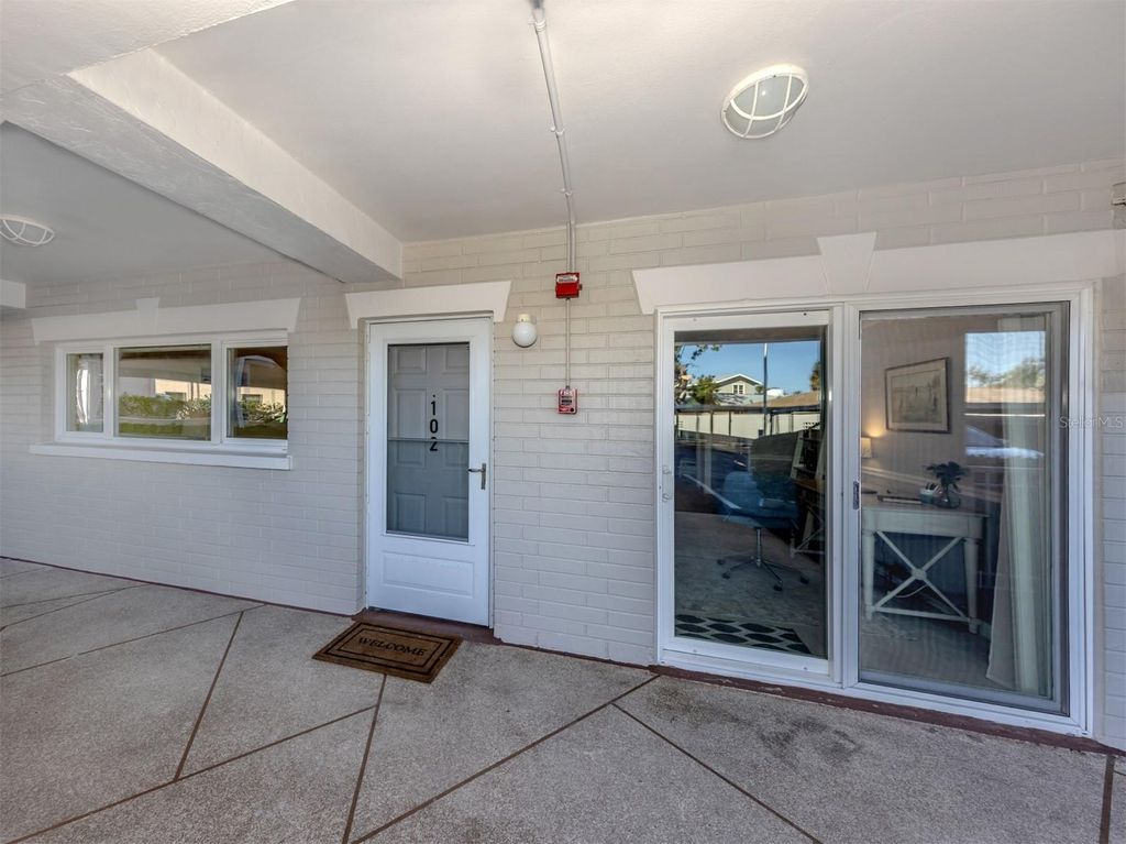 Image 6 of property listing at 500 THE ESPLANADE N 102, Venice, FL 34285