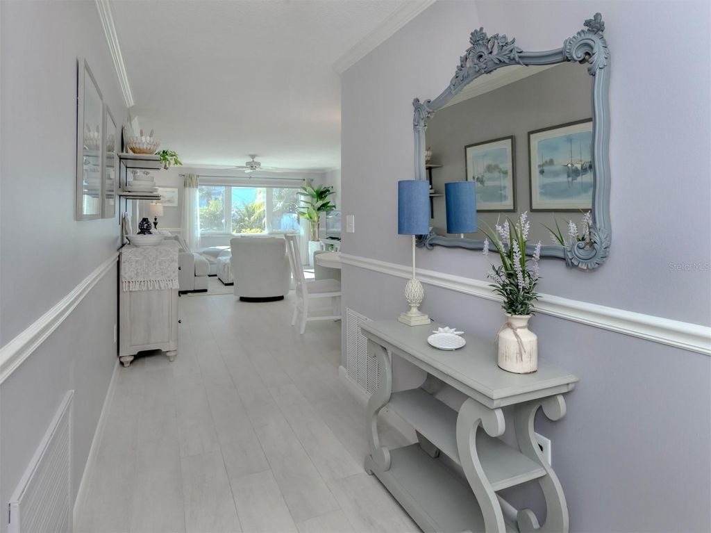 Image 7 of property listing at 500 THE ESPLANADE N 102, Venice, FL 34285