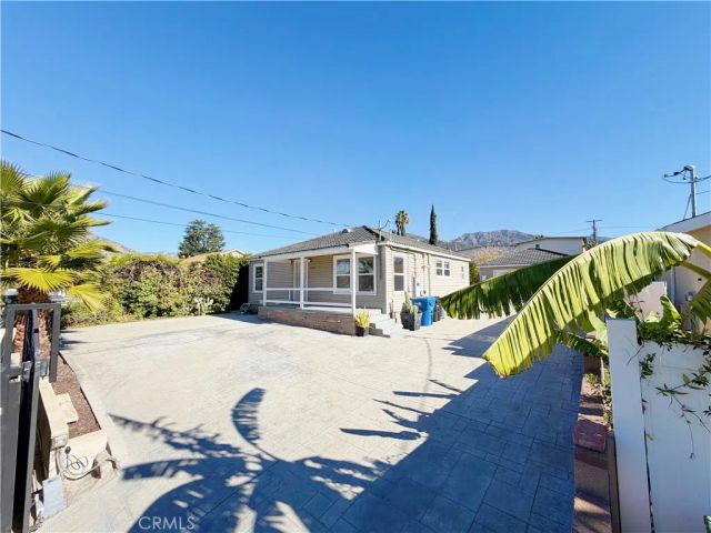 10404 Jardine Avenue, Sunland, CA 91040