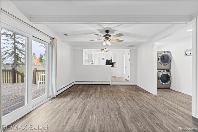 2461 N Long Lake Road, Fenton, MI 48430