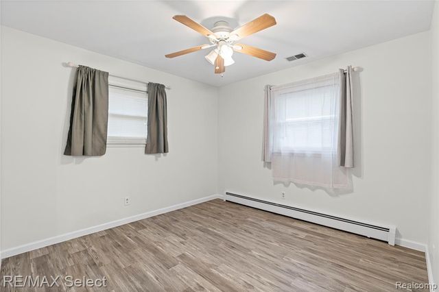 2461 N Long Lake Road, Fenton, MI 48430