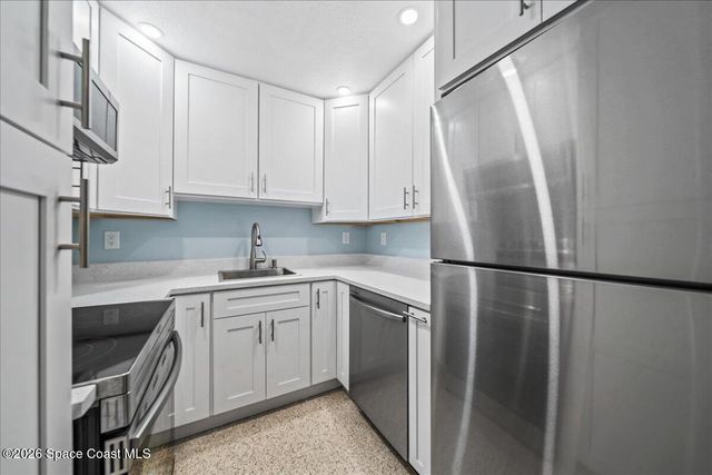 3190 N Atlantic Avenue 204, Cocoa Beach, FL 32931