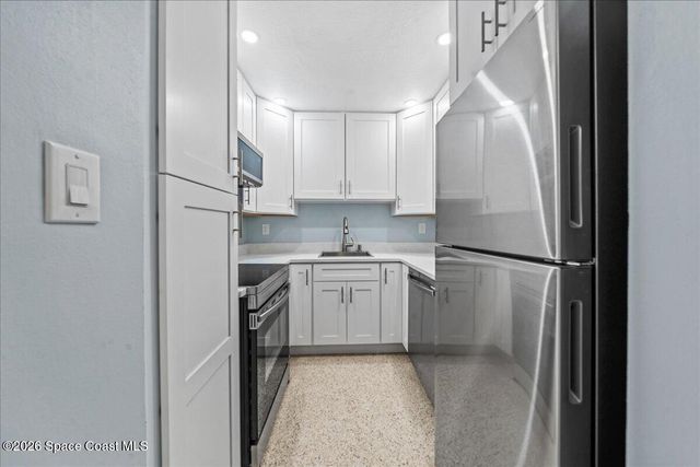 3190 N Atlantic Avenue 204, Cocoa Beach, FL 32931