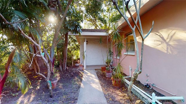 1546 BELLEAIR ROAD, Clearwater, FL 33756