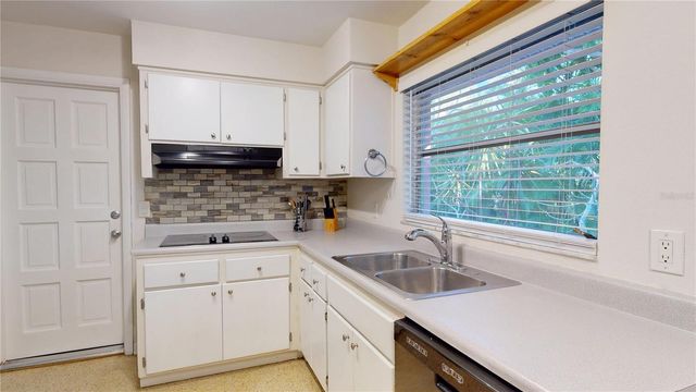 1546 BELLEAIR ROAD, Clearwater, FL 33756