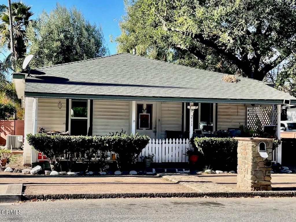 Image 1 of property listing at 211 Fox Street, Ojai, CA 93023