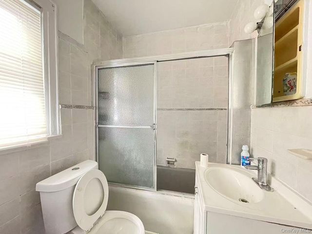 27-37 Curtis Street, East Elmhurst, NY 11369