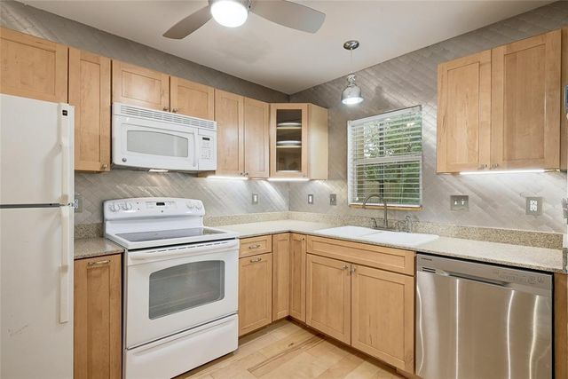 5330 Balcones DR G, Austin, TX 78731