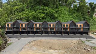215 Circle Drive # 6, Gatlinburg, TN 37738