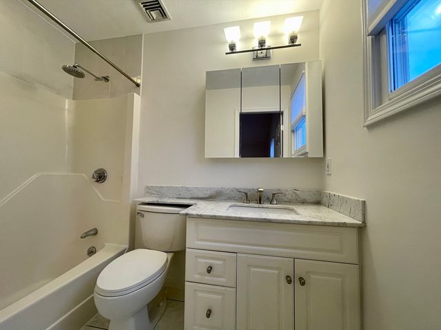 196 Linwood Avenue 196, Newton, MA 02460