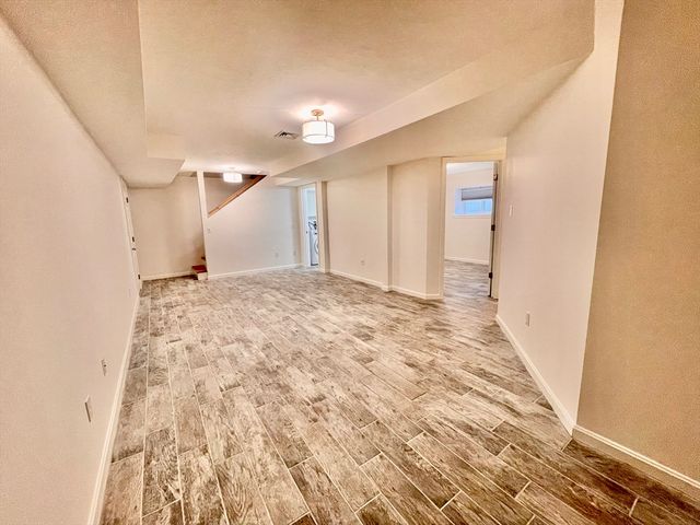 196 Linwood Avenue 196, Newton, MA 02460