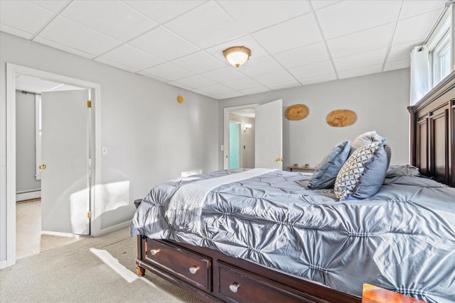 73 W Main Street, Hillsborough, NH 03244