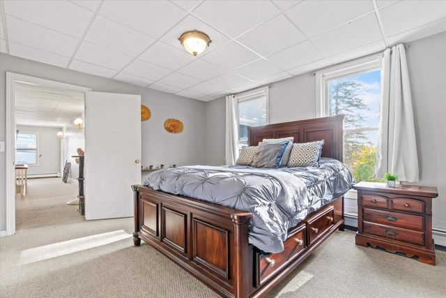 73 W Main Street, Hillsborough, NH 03244