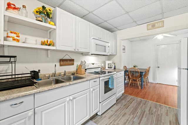 73 W Main Street, Hillsborough, NH 03244