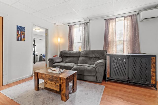 73 W Main Street, Hillsborough, NH 03244