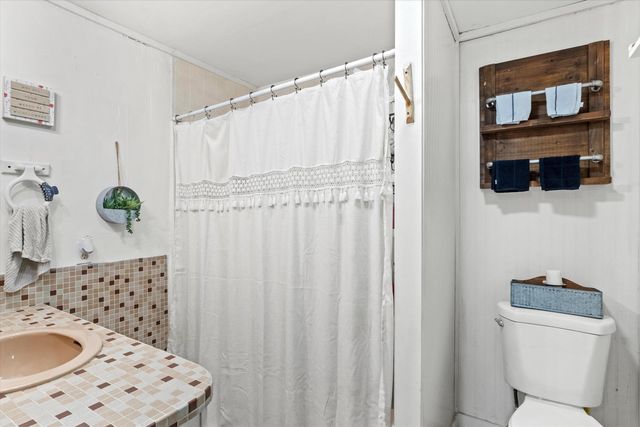 73 W Main Street, Hillsborough, NH 03244