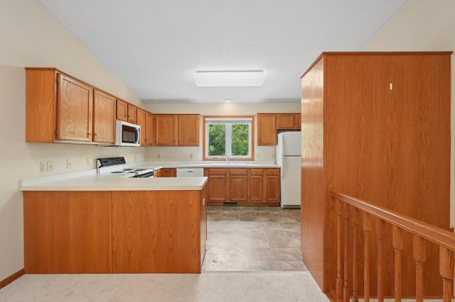 13015 Penn Avenue S, Burnsville, MN 55337